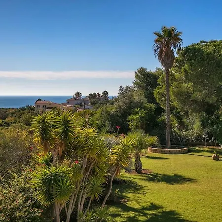 Villa Casa Leao